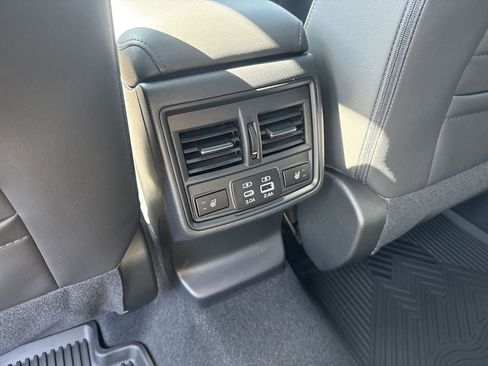 New 2026 Subaru Outback Limited AWD/4WD image 29