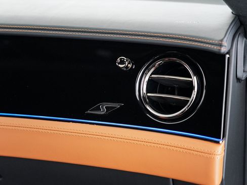 New 2026 Bentley Continental GT AWD/4WD image 33