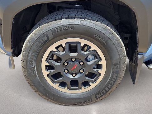 Used 2025 Toyota 4Runner TRD Off-Road Premium w/ Tow Technology Package AWD/4WD image 10