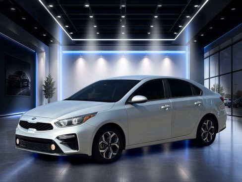 Used 2020 Kia Forte LXS FWD image 8