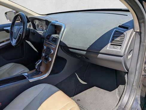 Used 2017 Volvo XC60 T6 Inscription w/ Preferred Option Package AWD/4WD image 22