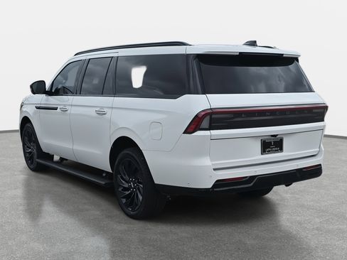 New 2025 Lincoln Navigator L Reserve w/ Jet Appearance Package image 7