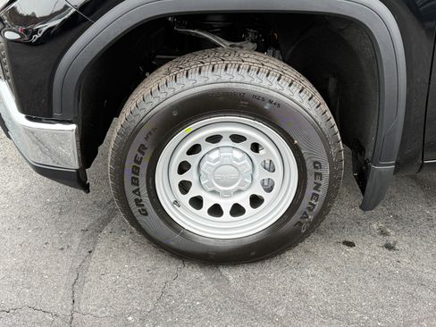 New 2026 GMC Sierra 1500 Pro image 9