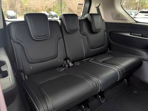 Certified 2026 INFINITI QX80 Luxe AWD/4WD image 22