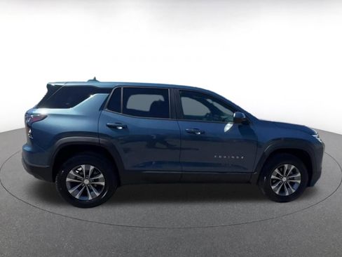 Used 2025 Chevrolet Equinox LT FWD image 16