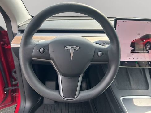 Used 2023 Tesla Model Y Long Range AWD/4WD image 13