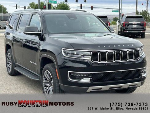 Used 2022 Jeep Wagoneer Series III w/ Convenience Group I AWD/4WD image 1
