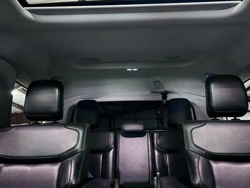 Used 2025 Ford Expedition Platinum AWD/4WD image 15