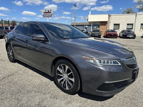 Used 2017 Acura TLX w/ Technology Package FWD image 3