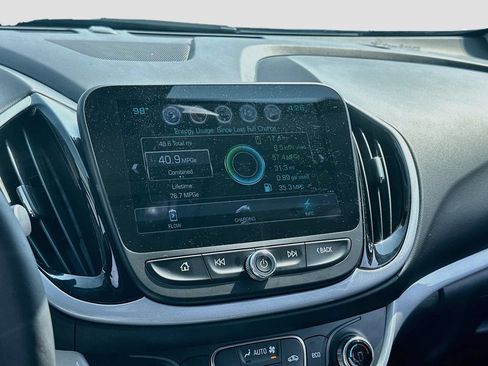 Used 2017 Chevrolet Volt LT w/ Comfort Package FWD image 14