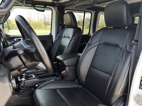Used 2021 Jeep Wrangler Unlimited Sahara image 13