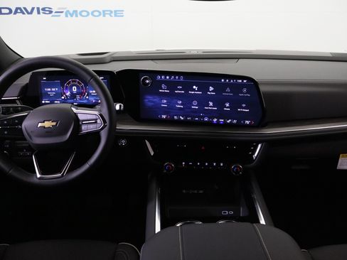 New 2026 Chevrolet Suburban Premier w/ Sun And Tow Package image 16