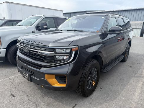 Used 2025 Ford Expedition Tremor AWD/4WD image 2