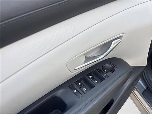 Used 2026 Hyundai Tucson SEL FWD image 12