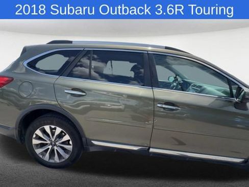 Used 2018 Subaru Outback 3.6R Touring AWD/4WD image 10