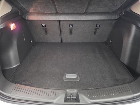 Used 2023 Buick Encore GX Essence w/ Experience Buick Package image 9