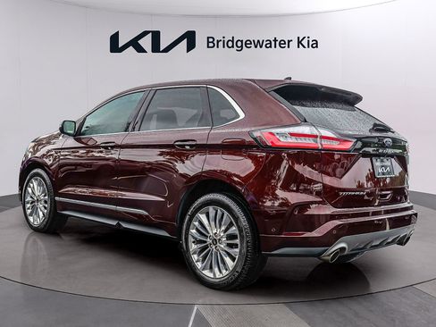 Used 2022 Ford Edge Titanium w/ Equipment Group 301A AWD/4WD image 4