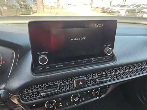 Used 2025 Honda HR-V Sport image 21