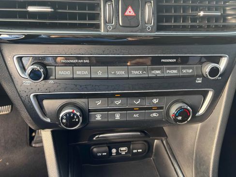 Used 2020 Kia Optima LX image 22