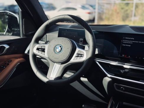 New 2026 BMW X5 xDrive50e w/ M Sport Package image 25