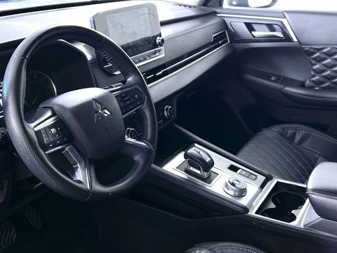 Used 2022 Mitsubishi Outlander SEL image 33