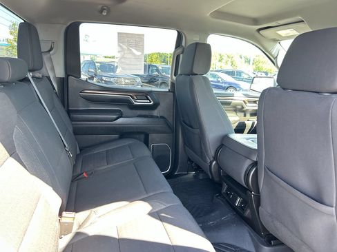 Used 2023 Chevrolet Silverado 1500 LT w/ Z71 Off-Road Package AWD/4WD image 19
