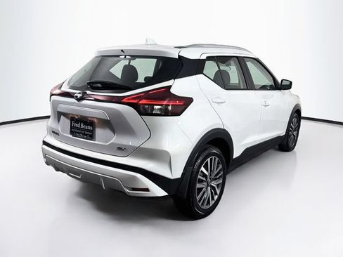 Certified 2023 Nissan Kicks SV FWD image 10