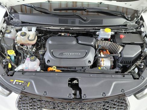 Certified 2023 Chrysler Pacifica Touring-L FWD image 25