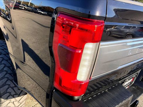 Used 2019 Ford F250 Limited image 26