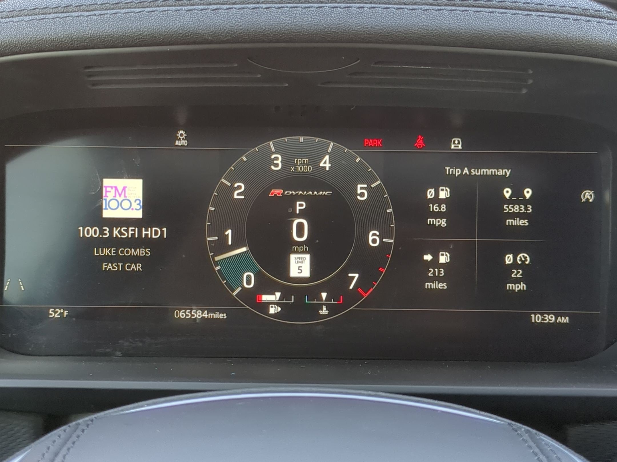 Used 2022 Land Rover Discovery HSE R-Dynamic AWD/4WD image 16