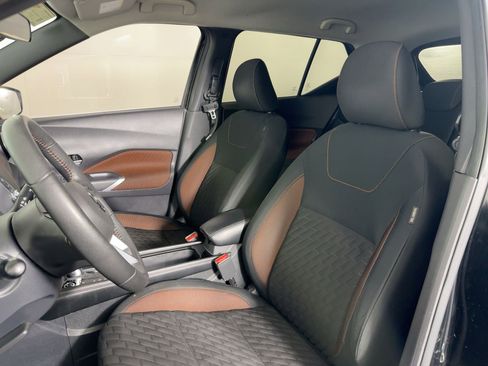 Used 2021 Nissan Kicks SR image 4