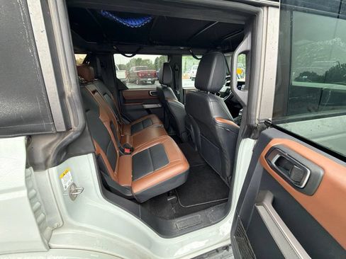 Used 2022 Ford Bronco Outer Banks AWD/4WD image 13