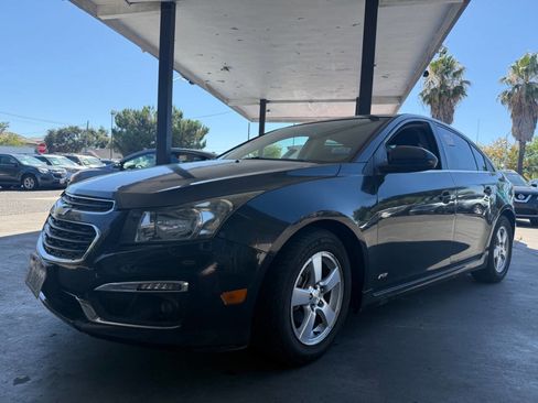 Used 2015 Chevrolet Cruze LT image 5