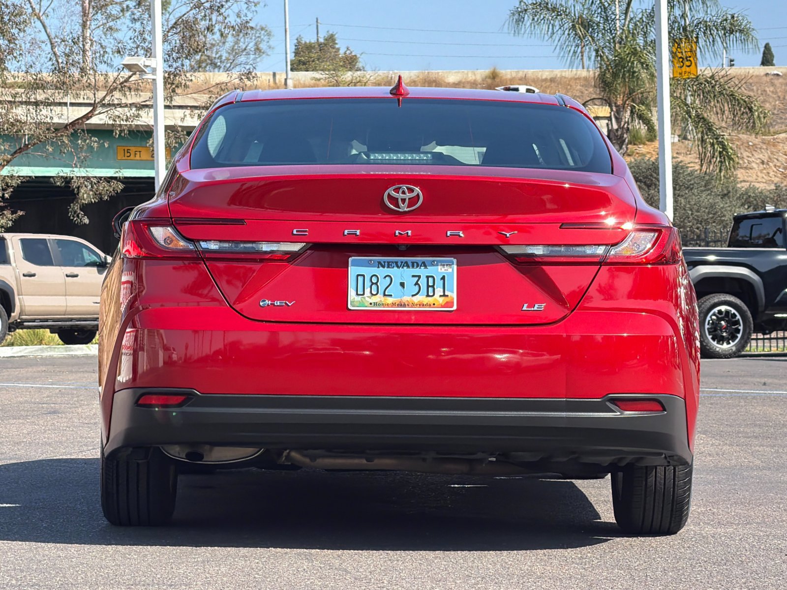 Used 2025 Toyota Camry LE FWD image 4