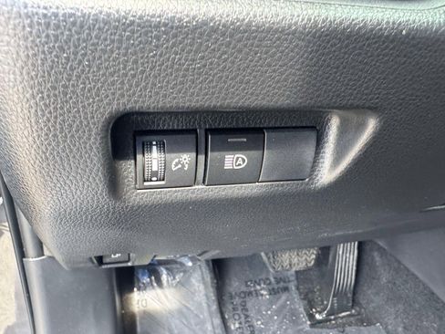 Certified 2022 Toyota RAV4 LE w/ Carpet Mat Package (TMS) image 19