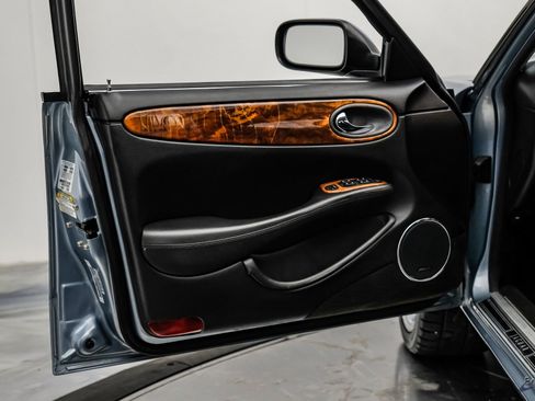 Used 2003 Jaguar XJ8 Fully Serviced image 76