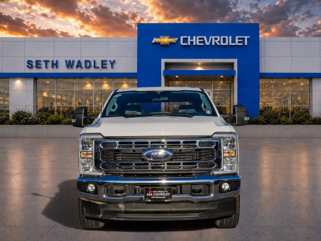 Used 2025 Ford F250 XLT w/ FX4 Off-Road Package AWD/4WD image 2