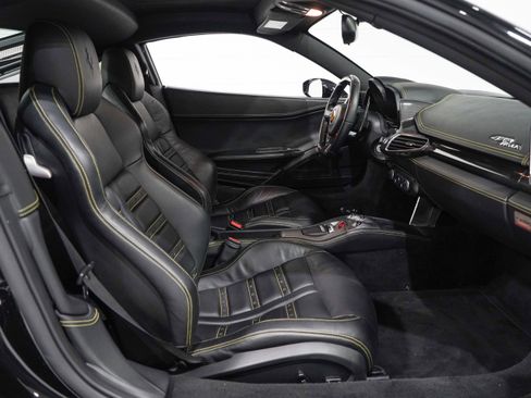 Used 2011 Ferrari 458 Italia Coupe RWD image 14