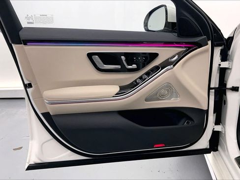 Certified 2023 Mercedes-Benz S 500 4MATIC image 19
