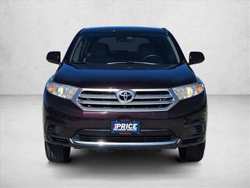 Used 2012 Toyota Highlander FWD image 2