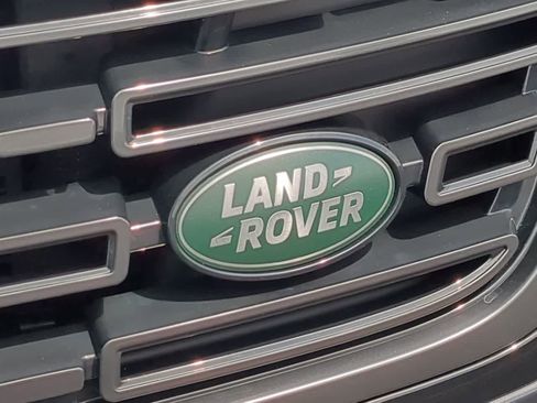 Certified 2026 Land Rover Range Rover Velar Dynamic SE AWD/4WD image 12