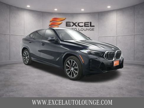 Used 2024 BMW X6 xDrive40i w/ Parking Assistance Package AWD/4WD image 11