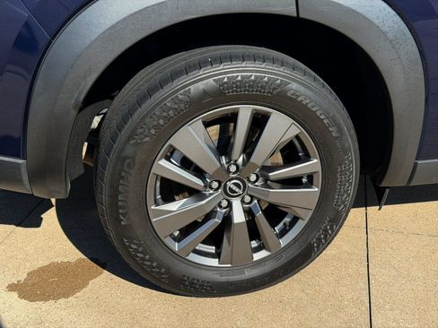Used 2022 Nissan Pathfinder S FWD image 8