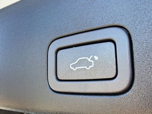 Used 2014 Jaguar XJ L Portfolio AWD/4WD image 20