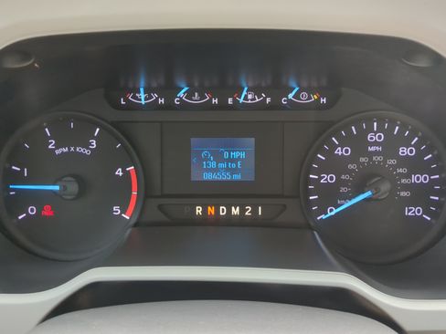 Used 2021 Ford F750 2WD Regular Cab Super Duty image 21