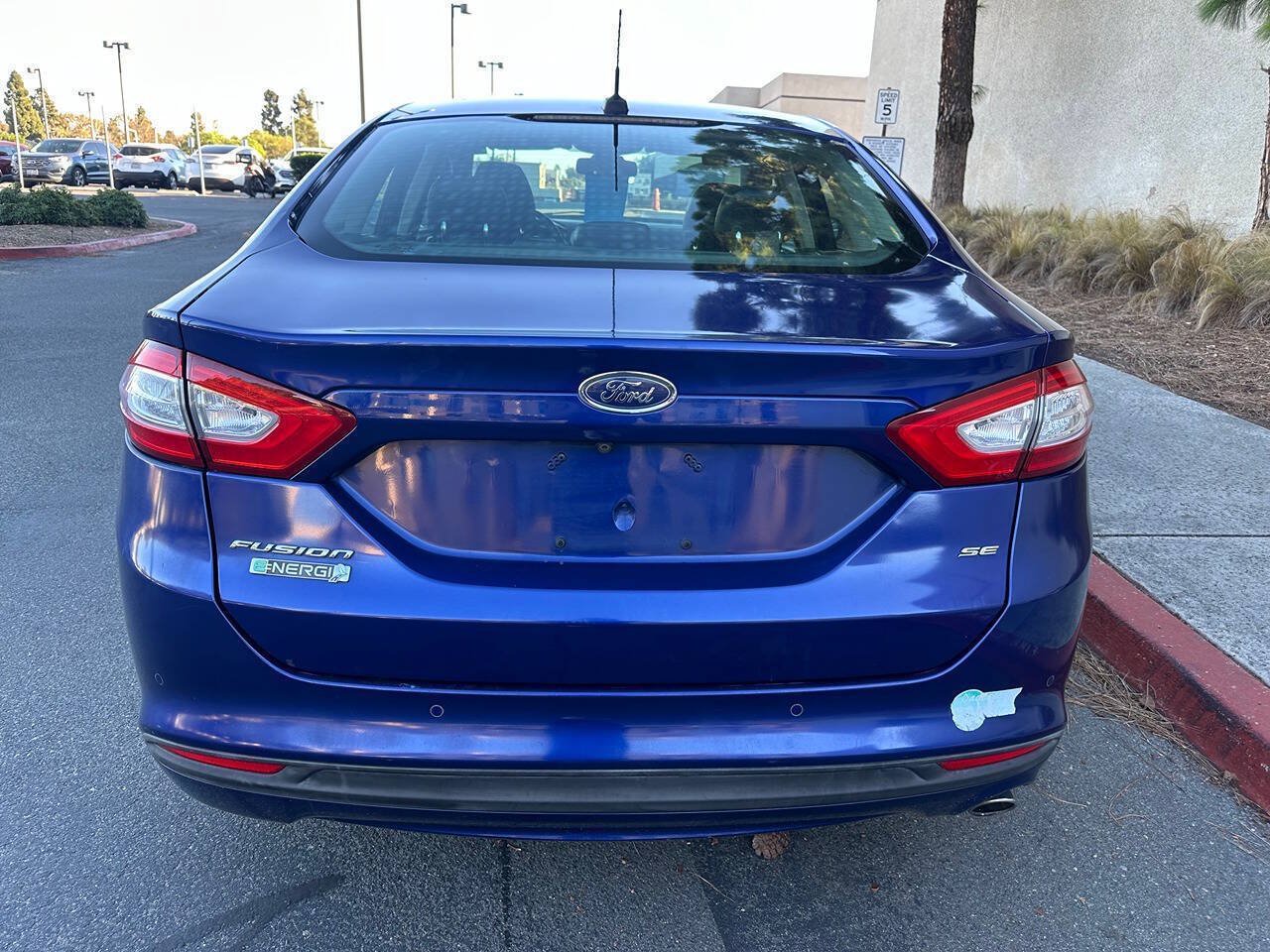 Used 2013 Ford Fusion Energi SE FWD image 5