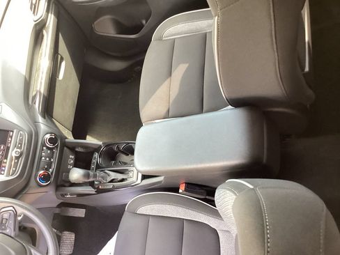 Used 2023 Chevrolet TrailBlazer LT AWD/4WD image 18