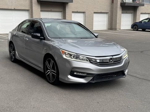 Used 2017 Honda Accord Sport Special Edition image 8