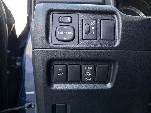 Used 2016 Toyota 4Runner SR5 image 32