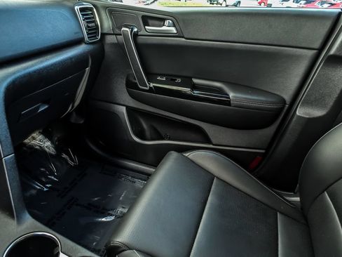 Used 2020 Kia Sportage EX AWD/4WD image 30